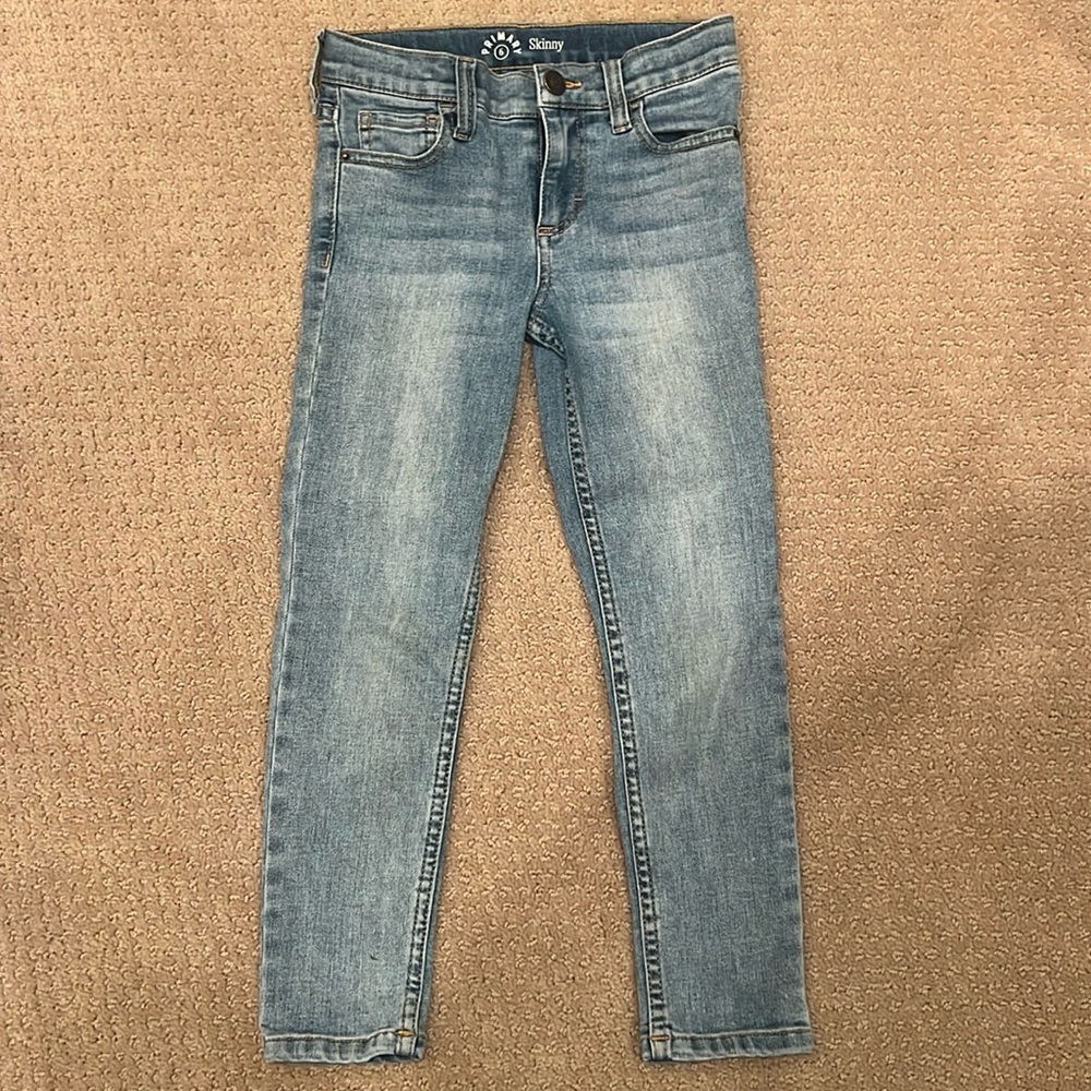 Primary girls light wash skinny jeans, size 6